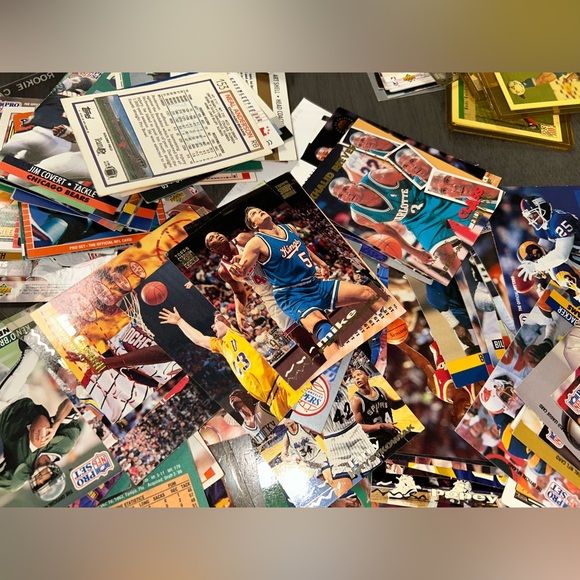 Baseball Trading Card Set - Picture 11 of 12